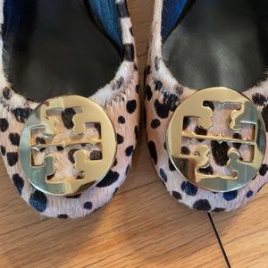 Tory Burch Size 8 Medium Calf hair leopard print wedge pumps.EXCELLENT c…